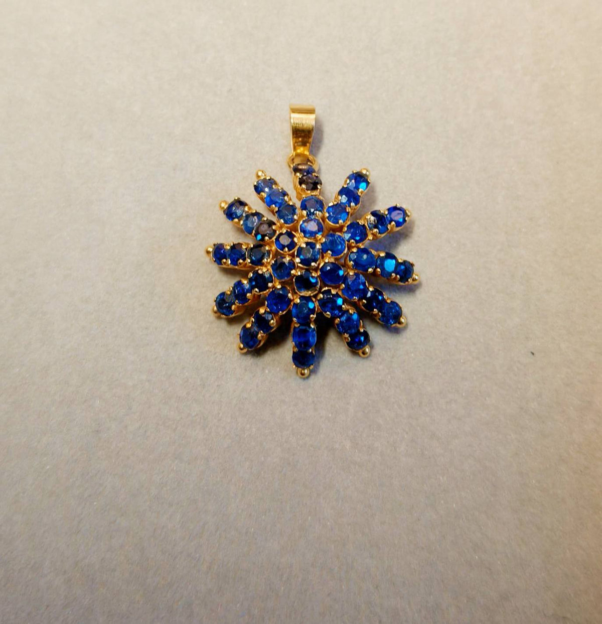 Natural Mogok Sapphire Pendant