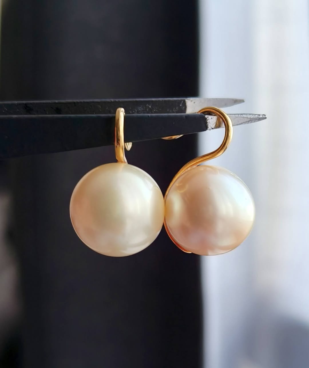 38 Ratti Cream South Sea Myiek Pearl Earrings